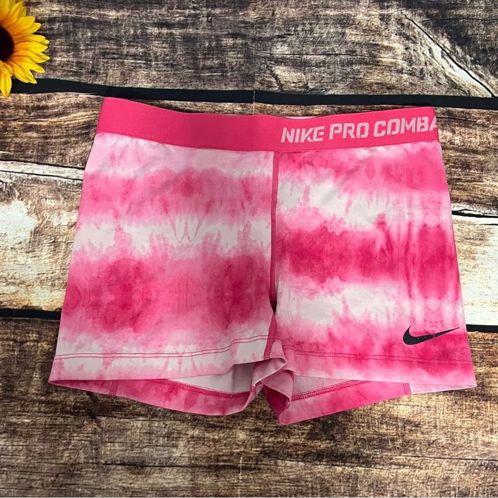 Girls Nike Pro Shorts are in like new condition. Size large